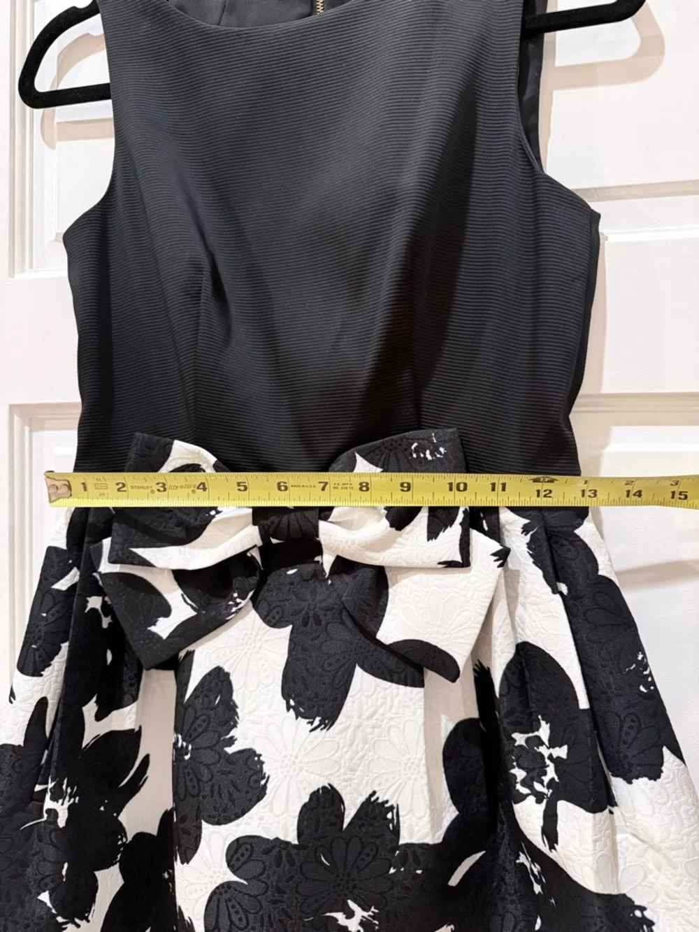 Tahari ASL Black & White Floral Fit-and-Flare Mini Dress - Picture 2 of 8